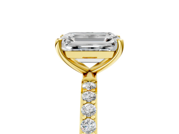 Yellow gold Emerald Cut Diamond Pavé Band Solitaire Ring with Four-Prong Setting_77
