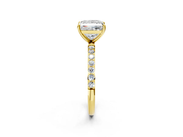 Yellow gold Princess Cut Diamond Pavé Band Solitaire Ring with Four-Prong Setting_104