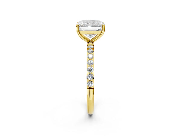 Yellow gold Radiant Cut Diamond Pavé Band Solitaire Ring with Four-Prong Setting_62