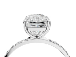 White gold Radiant Cut Diamond Pavé Band Solitaire Ring with Four-Prong Setting_100