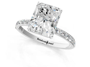 White gold Radiant Cut Diamond Pavé Band Solitaire Ring with Four-Prong Setting_103