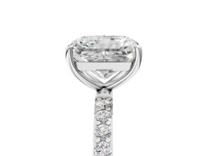 White gold Radiant Cut Diamond Pavé Band Solitaire Ring with Four-Prong Setting_113