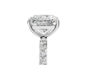 White gold Radiant Cut Diamond Pavé Band Solitaire Ring with Four-Prong Setting_125