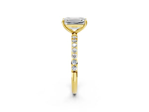 Yellow gold Emerald Cut Diamond Pavé Band Solitaire Ring with Four-Prong Setting_62