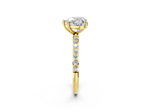 Yellow gold Heart Cut Diamond Pavé Band Solitaire Ring with Four-Prong Setting_26