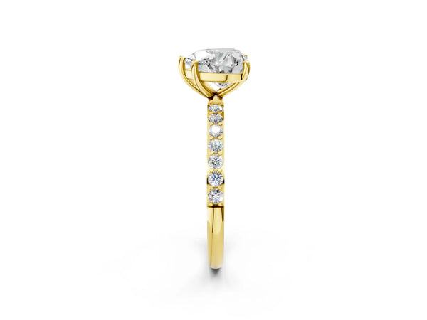Yellow gold Heart Cut Diamond Pavé Band Solitaire Ring with Four-Prong Setting_44