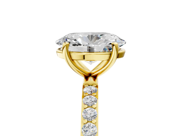 Yellow gold Oval Cut Diamond Pavé Band Solitaire Ring with Four-Prong Setting_65
