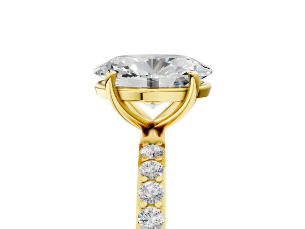 Yellow gold Oval Cut Diamond Pavé Band Solitaire Ring with Four-Prong Setting_71