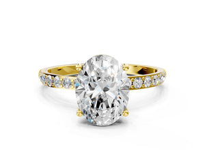 Yellow gold Oval Cut Diamond Pavé Band Solitaire Ring with Four-Prong Setting_96