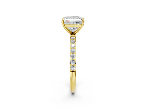 Yellow gold Princess Cut Diamond Pavé Band Solitaire Ring with Four-Prong Setting_32