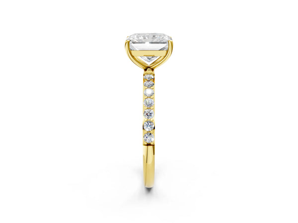 Yellow gold Radiant Cut Diamond Pavé Band Solitaire Ring with Four-Prong Setting_110